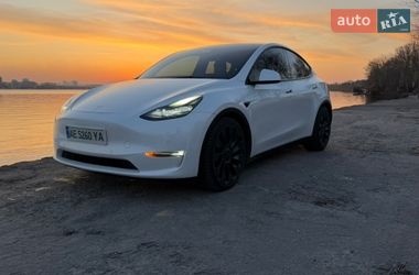 Позашляховик / Кросовер Tesla Model Y 2021 в Дніпрі