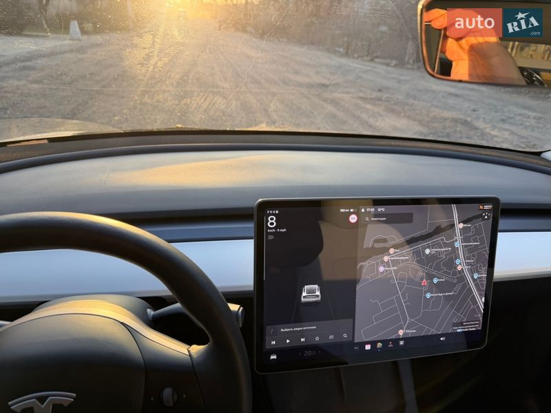 Позашляховик / Кросовер Tesla Model Y 2021 в Дніпрі