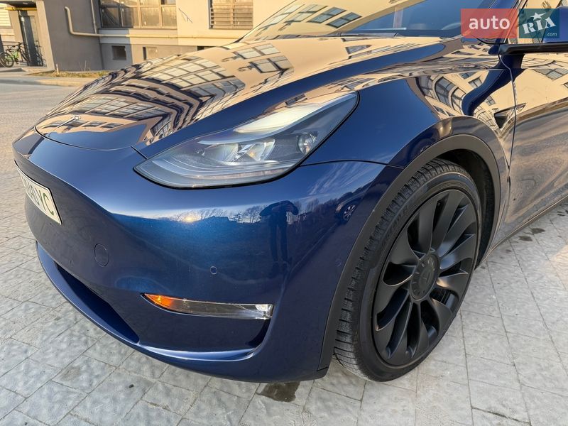 Позашляховик / Кросовер Tesla Model Y 2021 в Львові