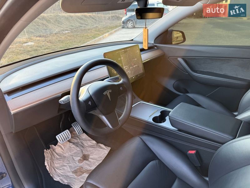 Позашляховик / Кросовер Tesla Model Y 2021 в Львові