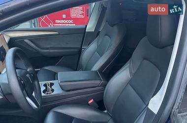 Внедорожник / Кроссовер Tesla Model Y 2023 в Киеве
