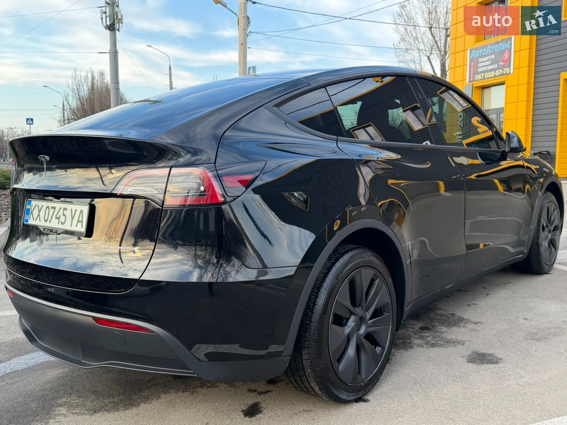 2024 Tesla Model Y - мініатюра 21