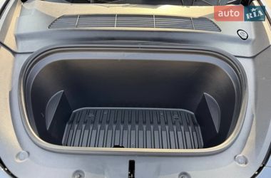 Позашляховик / Кросовер Tesla Model Y 2024 в Києві фото 23 Позашляховик / Кросовер Tesla Model Y 2024 в Києві