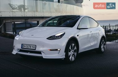 Позашляховик / Кросовер Tesla Model Y 2022 в Чорноморську
