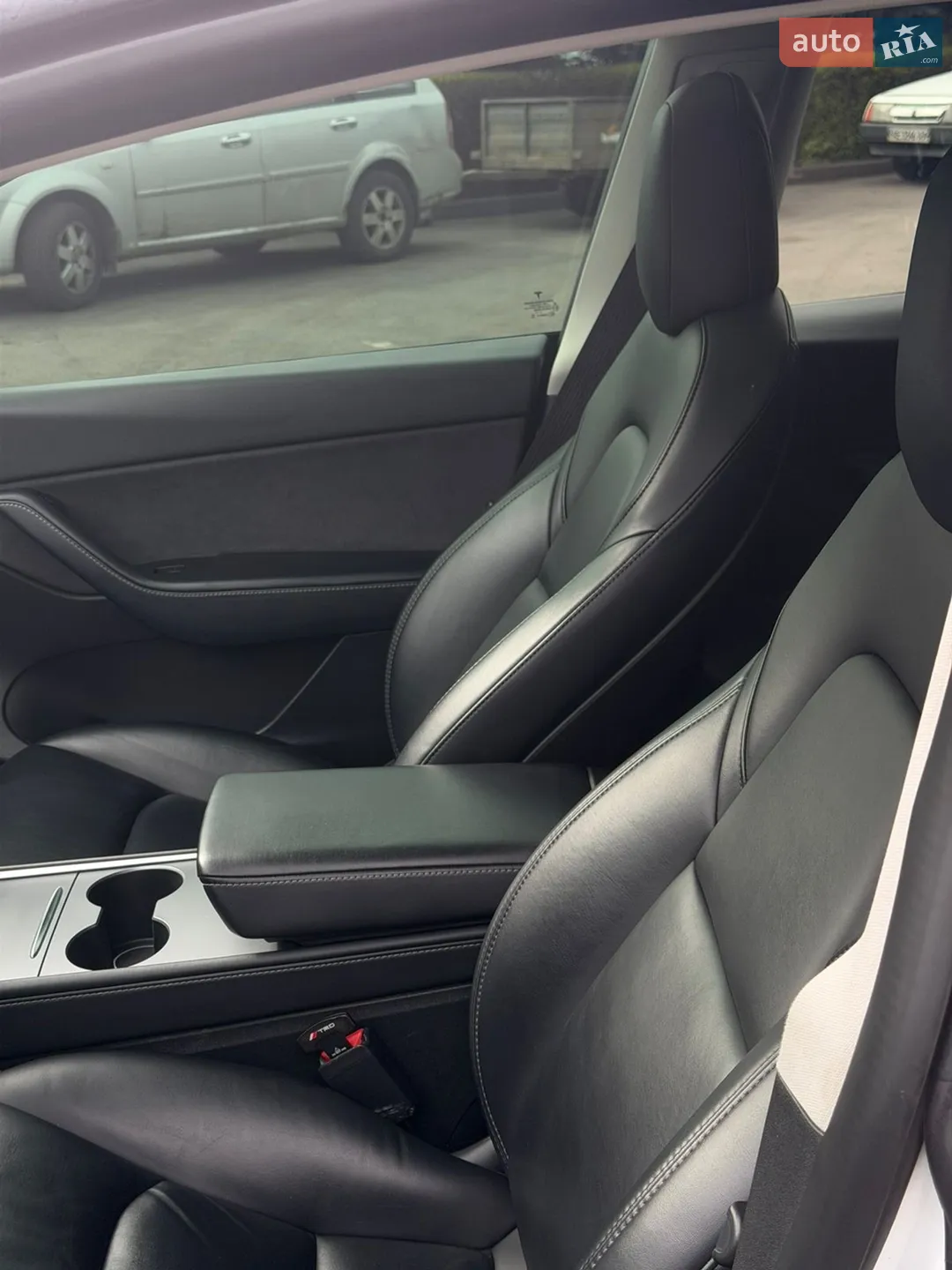 2022 Tesla Model Y - мініатюра 11