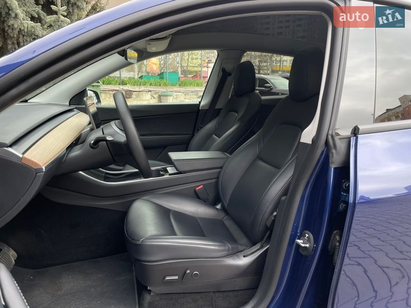 Внедорожник / Кроссовер Tesla Model Y 2020 в Одессе