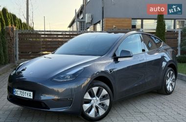 Внедорожник / Кроссовер Tesla Model Y 2023 в Стрые