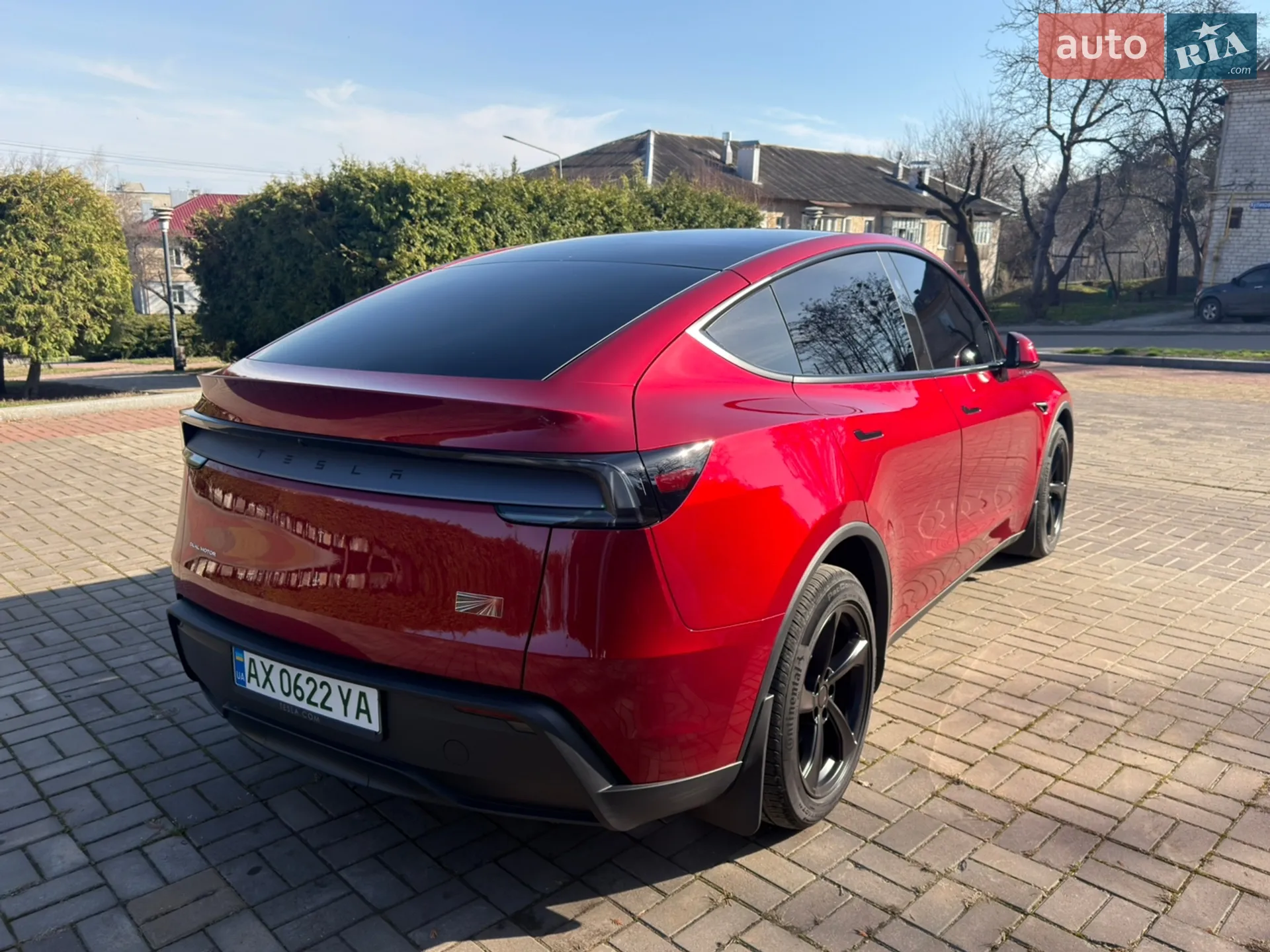 2025 Tesla Model Y - мініатюра 8