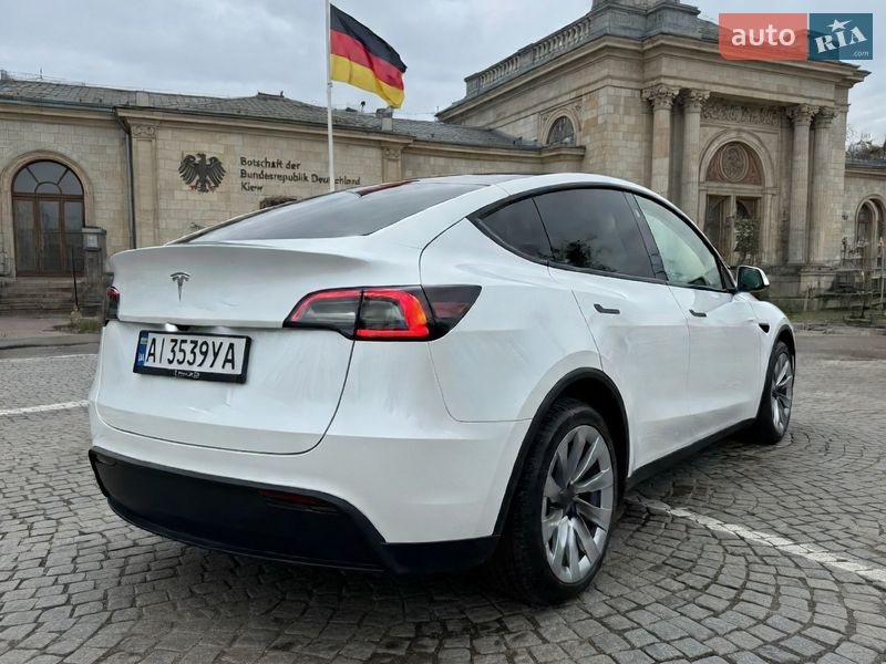 Внедорожник / Кроссовер Tesla Model Y 2023 в Березане фото 13 Внедорожник / Кроссовер Tesla Model Y 2023 в Березане