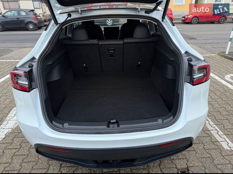 Внедорожник / Кроссовер Tesla Model Y 2023 в Березане фото 20 Внедорожник / Кроссовер Tesla Model Y 2023 в Березане