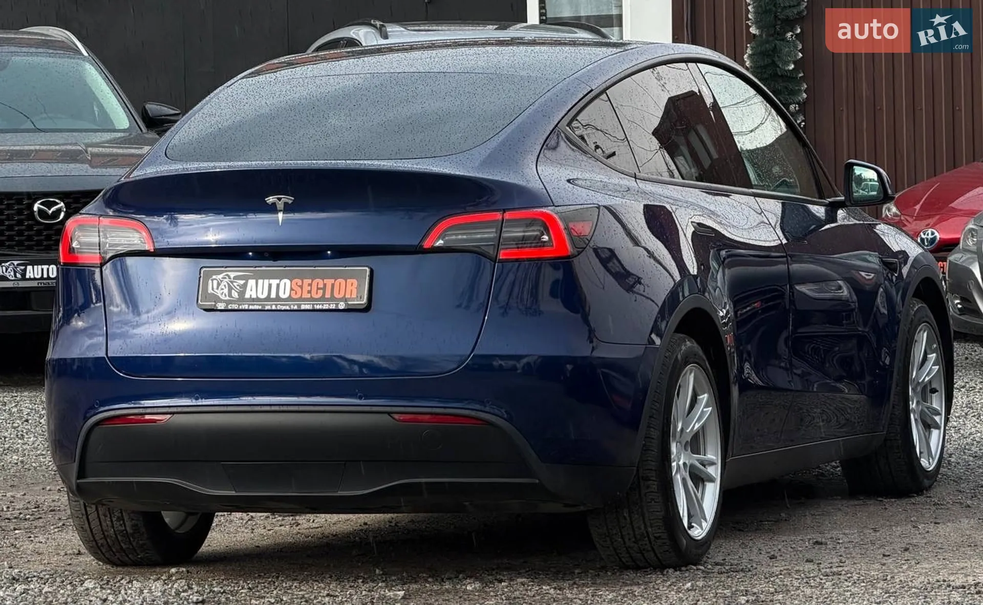 2020 Tesla Model Y - мініатюра 10