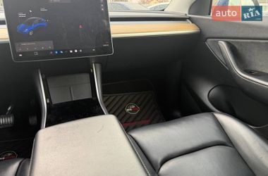 Позашляховик / Кросовер Tesla Model Y 2020 в Харкові