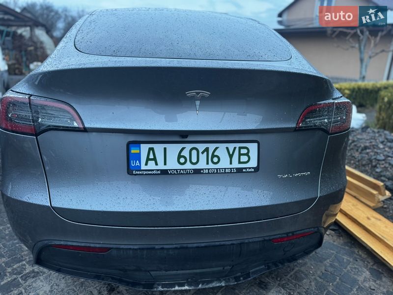 Позашляховик / Кросовер Tesla Model Y 2024 в Києві фото 3 Позашляховик / Кросовер Tesla Model Y 2024 в Києві