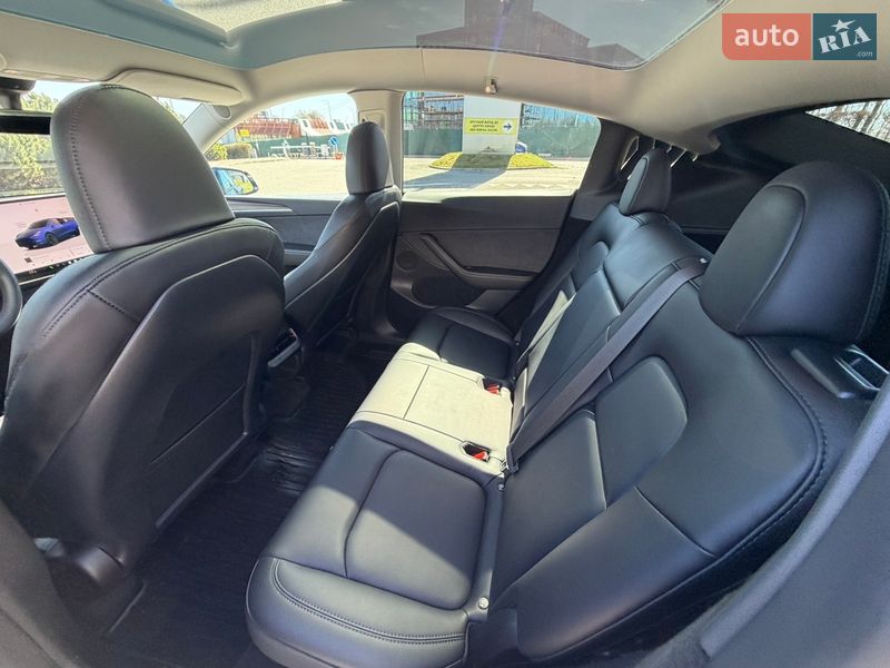 Позашляховик / Кросовер Tesla Model Y 2023 в Києві