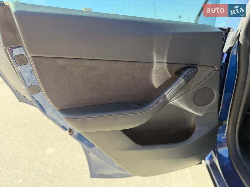 Внедорожник / Кроссовер Tesla Model Y 2021 в Киеве фото 22 Внедорожник / Кроссовер Tesla Model Y 2021 в Киеве