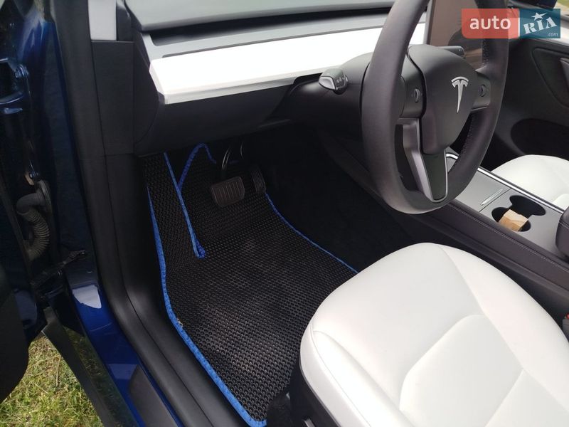 Внедорожник / Кроссовер Tesla Model Y 2024 в Одессе