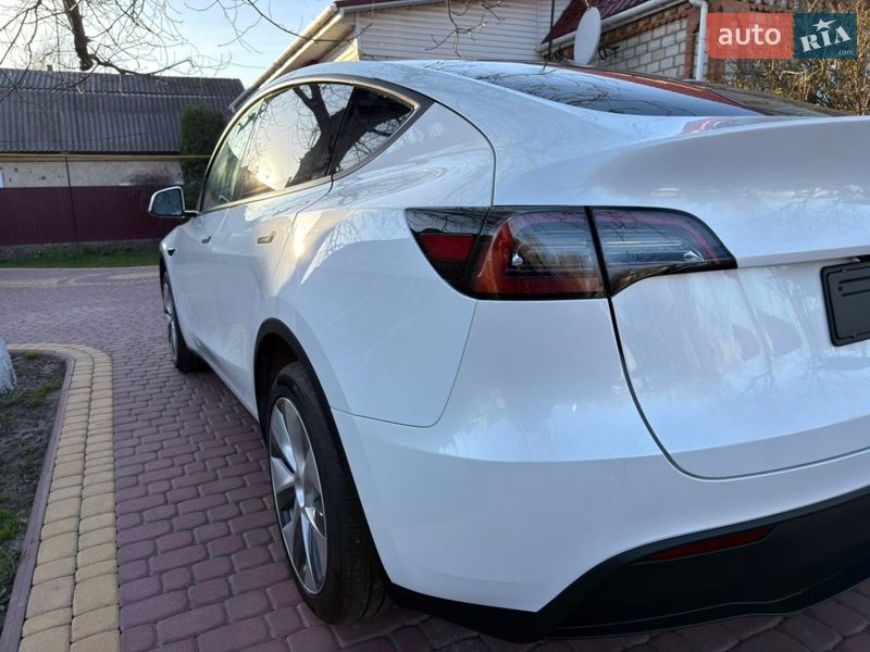 Внедорожник / Кроссовер Tesla Model Y 2023 в Калиновке фото 8 Внедорожник / Кроссовер Tesla Model Y 2023 в Калиновке