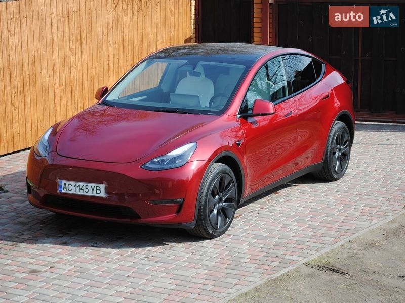 Позашляховик / Кросовер Tesla Model Y 2024 в Луцьку фото 2 Позашляховик / Кросовер Tesla Model Y 2024 в Луцьку