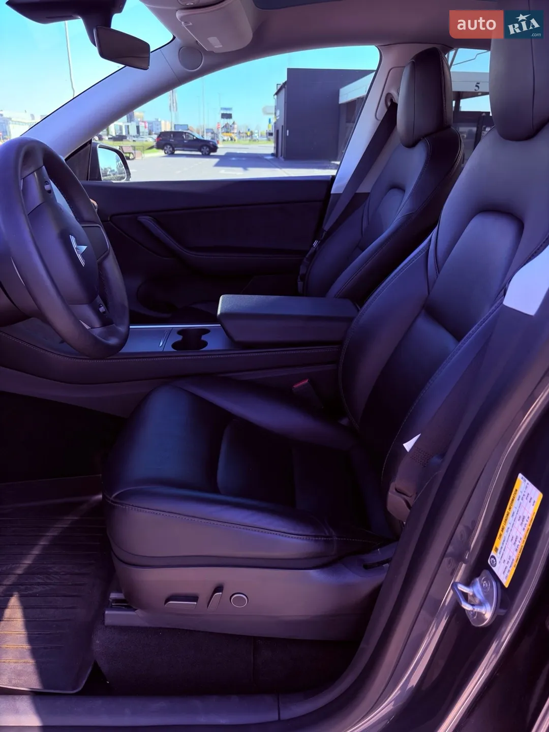 2022 Tesla Model Y - мініатюра 21