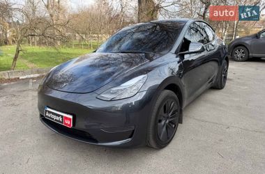 Внедорожник / Кроссовер Tesla Model Y 2025 в Киеве