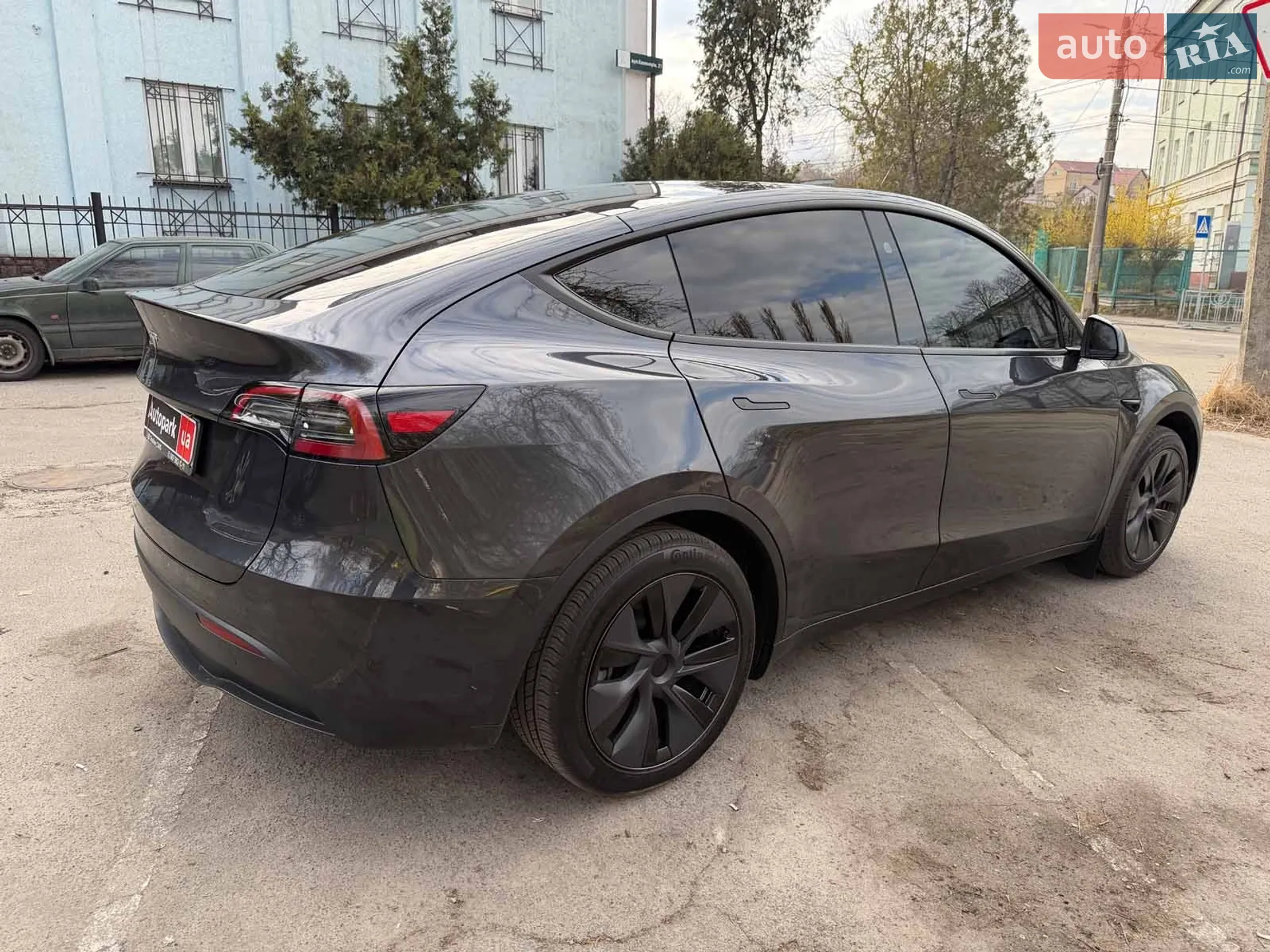 2025 Tesla Model Y - мініатюра 6