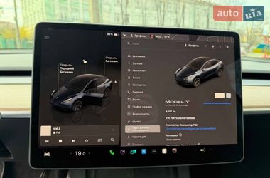 Внедорожник / Кроссовер Tesla Model Y 2025 в Киеве