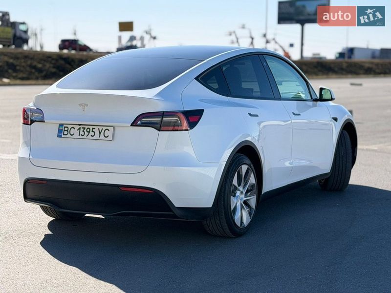 Внедорожник / Кроссовер Tesla Model Y 2021 в Львове