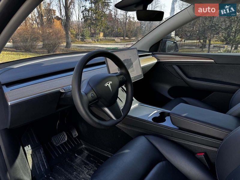 Внедорожник / Кроссовер Tesla Model Y 2024 в Киеве фото 17 Внедорожник / Кроссовер Tesla Model Y 2024 в Киеве
