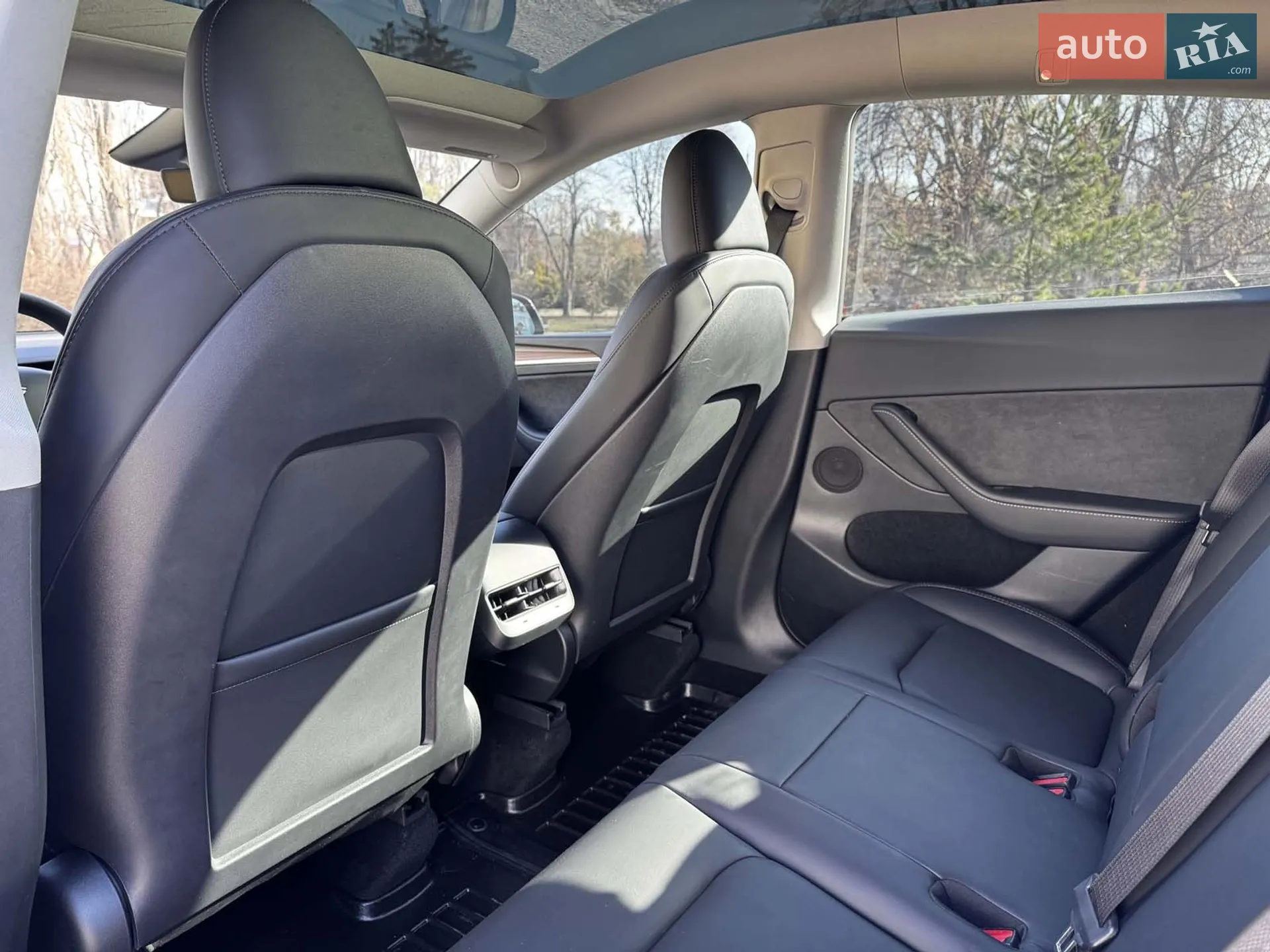 2024 Tesla Model Y - мініатюра 28