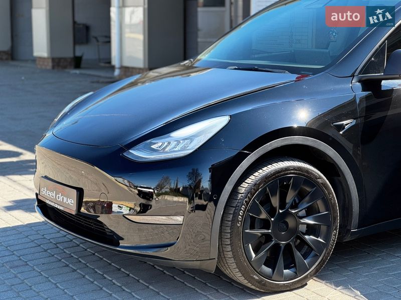 Tesla Model Y 2021