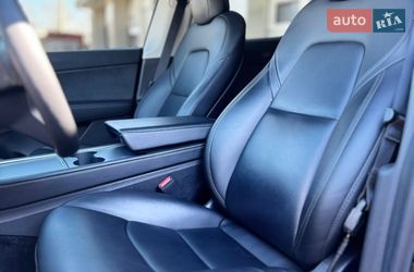 Позашляховик / Кросовер Tesla Model Y 2021 в Миколаєві
