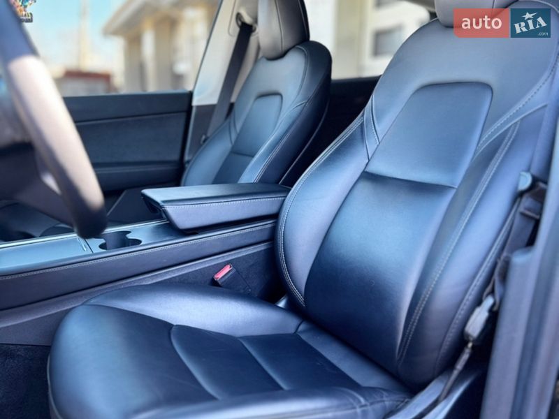 Позашляховик / Кросовер Tesla Model Y 2021 в Миколаєві