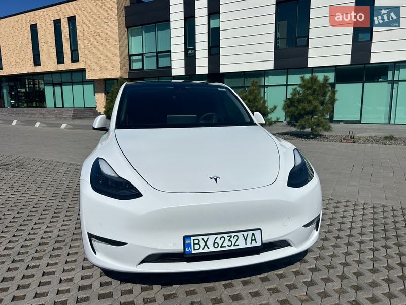 Внедорожник / Кроссовер Tesla Model Y 2022 в Хмельницком