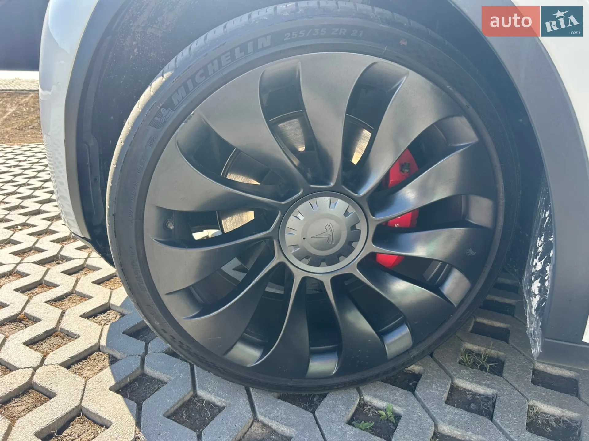 2022 Tesla Model Y - мініатюра 19
