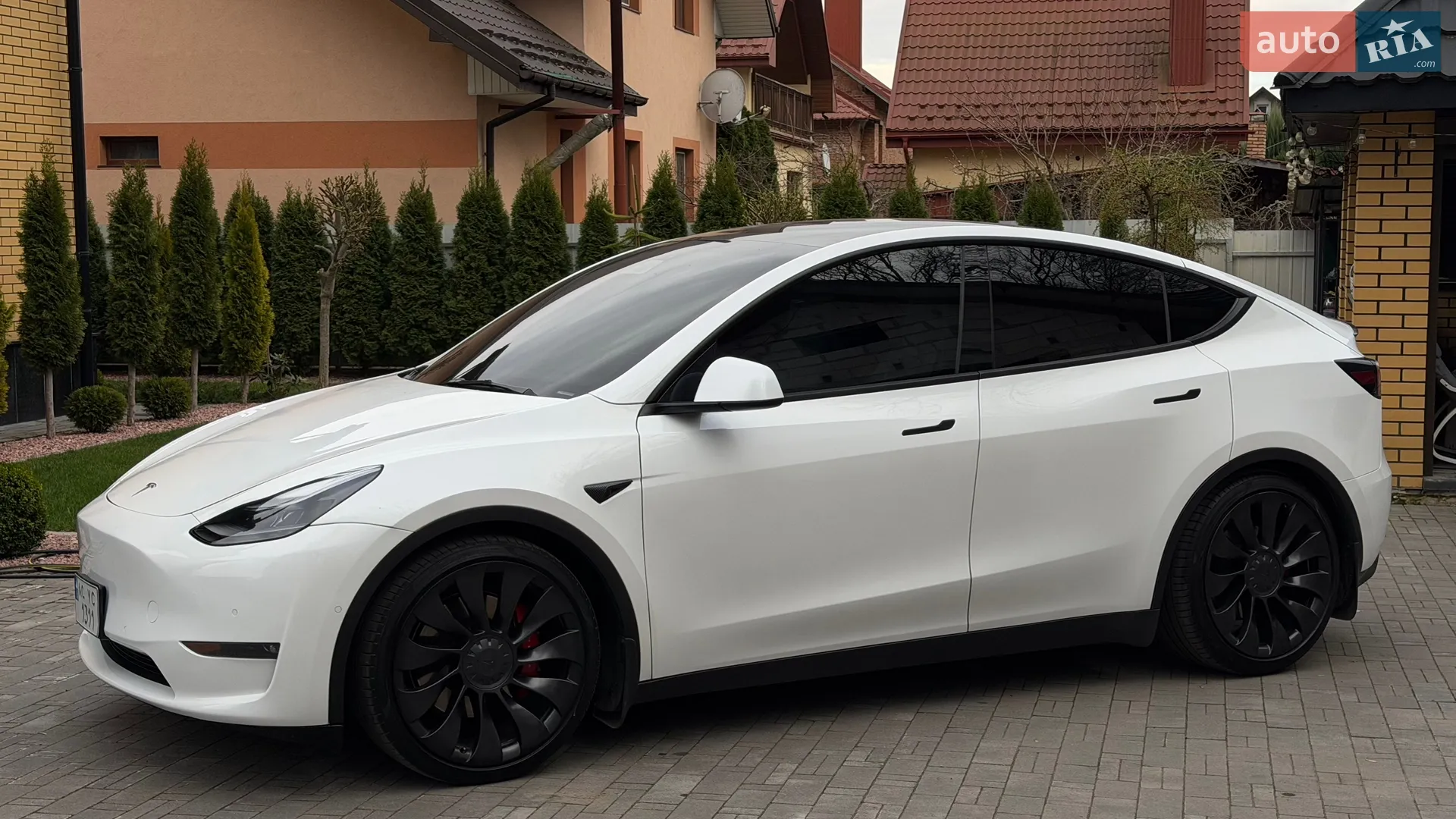 2022 Tesla Model Y - мініатюра 2
