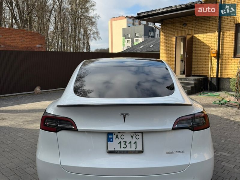 Внедорожник / Кроссовер Tesla Model Y 2022 в Владимире