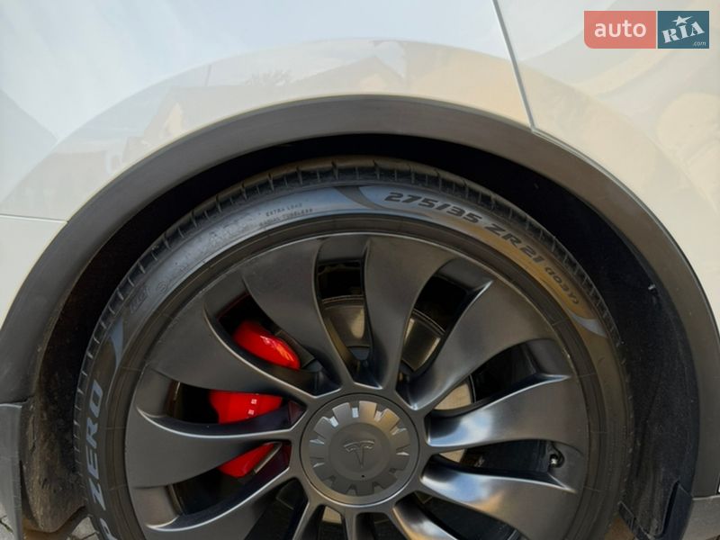 Внедорожник / Кроссовер Tesla Model Y 2022 в Владимире