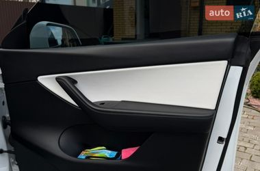 Внедорожник / Кроссовер Tesla Model Y 2022 в Владимире