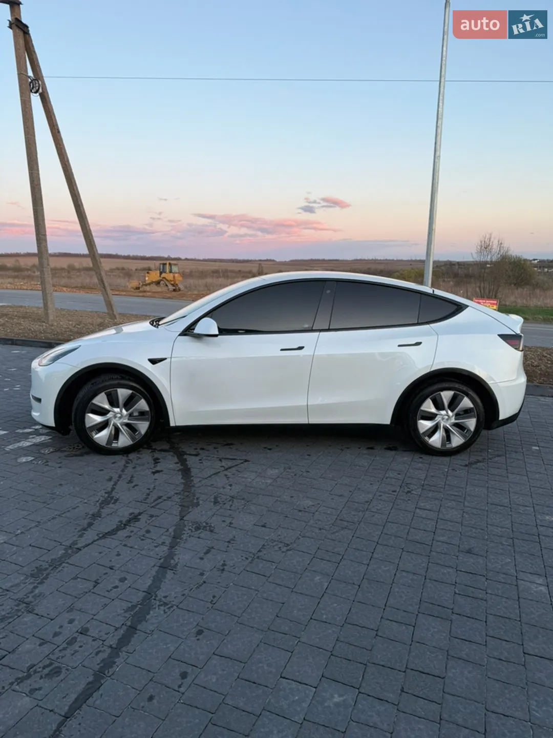 2020 Tesla Model Y - мініатюра 11
