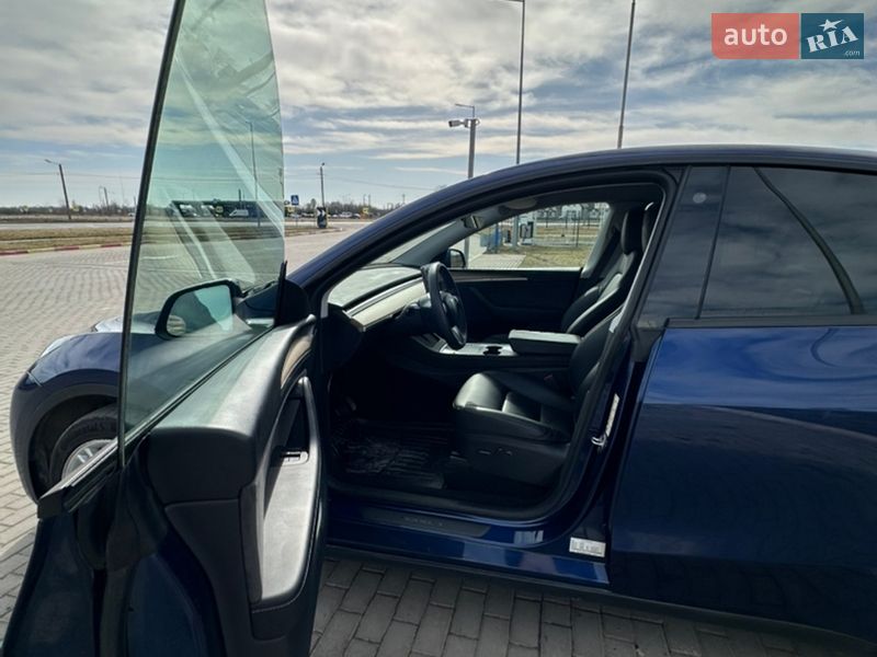 Внедорожник / Кроссовер Tesla Model Y 2023 в Ивано-Франковске фото 19 Внедорожник / Кроссовер Tesla Model Y 2023 в Ивано-Франковске
