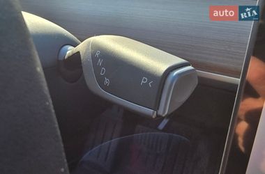 Внедорожник / Кроссовер Tesla Model Y 2024 в Ивано-Франковске