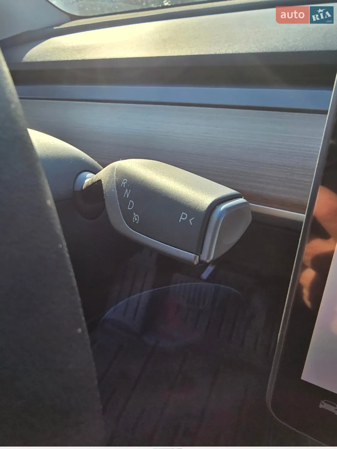 2024 Tesla Model Y - мініатюра 37
