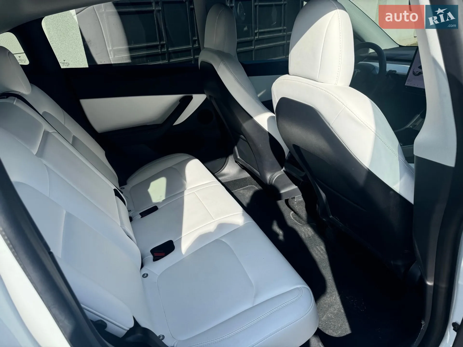 2020 Tesla Model Y - мініатюра 12