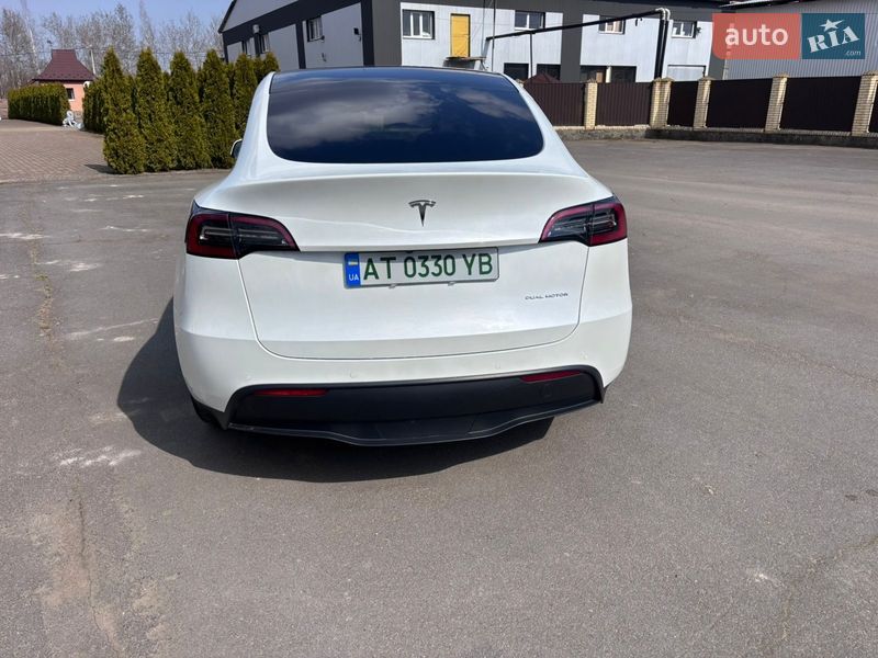 Позашляховик / Кросовер Tesla Model Y 2021 в Івано-Франківську