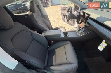 Внедорожник / Кроссовер Tesla Model Y 2025 в Днепре