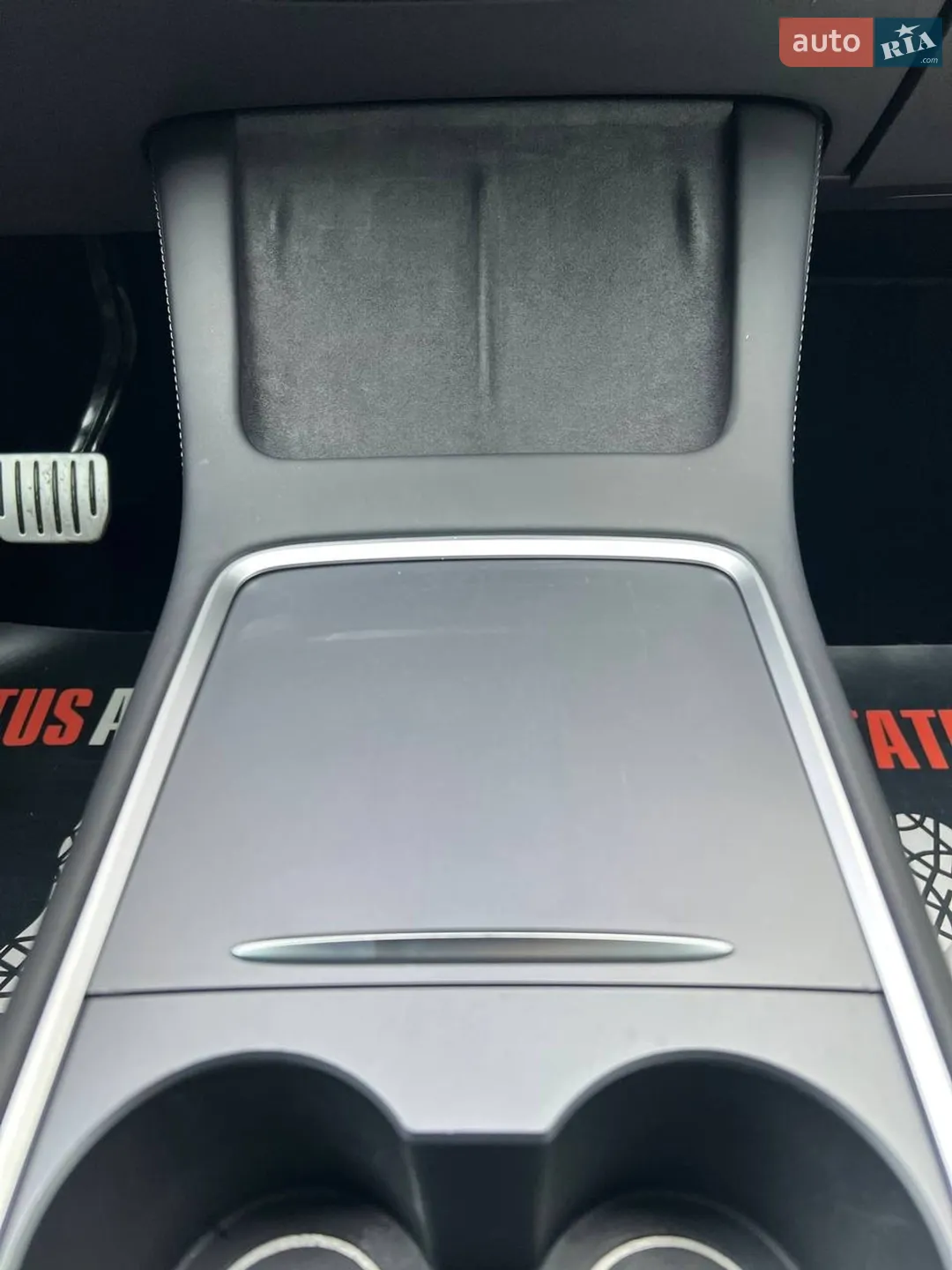 2022 Tesla Model Y - мініатюра 23