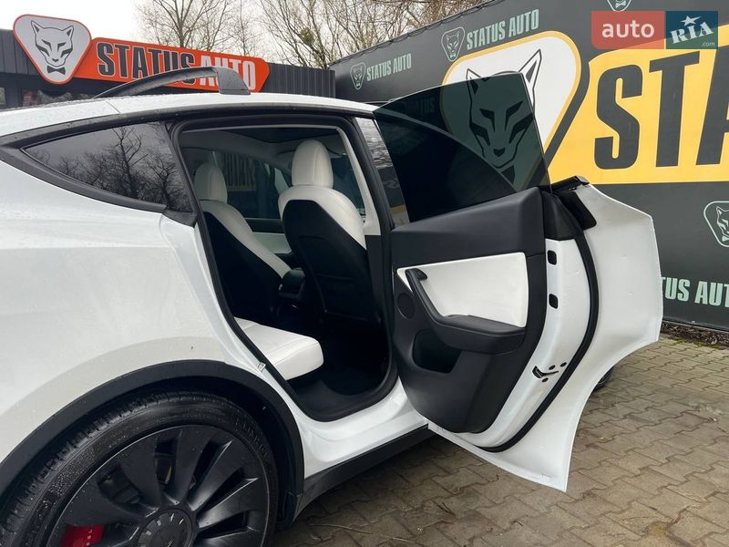 Внедорожник / Кроссовер Tesla Model Y 2022 в Хмельницком
