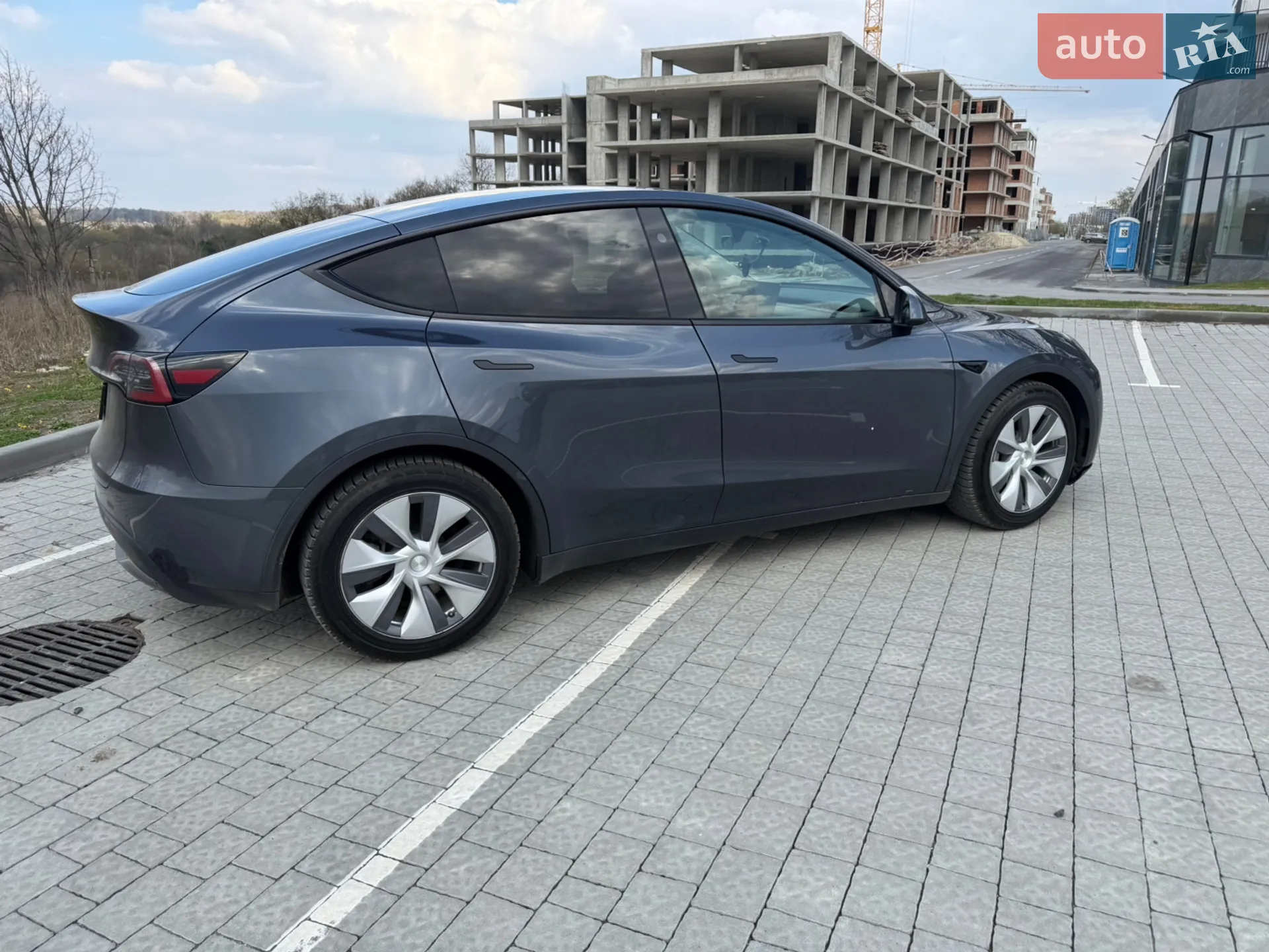 2023 Tesla Model Y - мініатюра 9