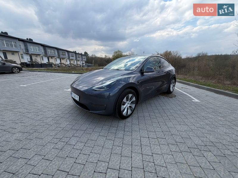 Позашляховик / Кросовер Tesla Model Y 2023 в Львові фото 13 Позашляховик / Кросовер Tesla Model Y 2023 в Львові