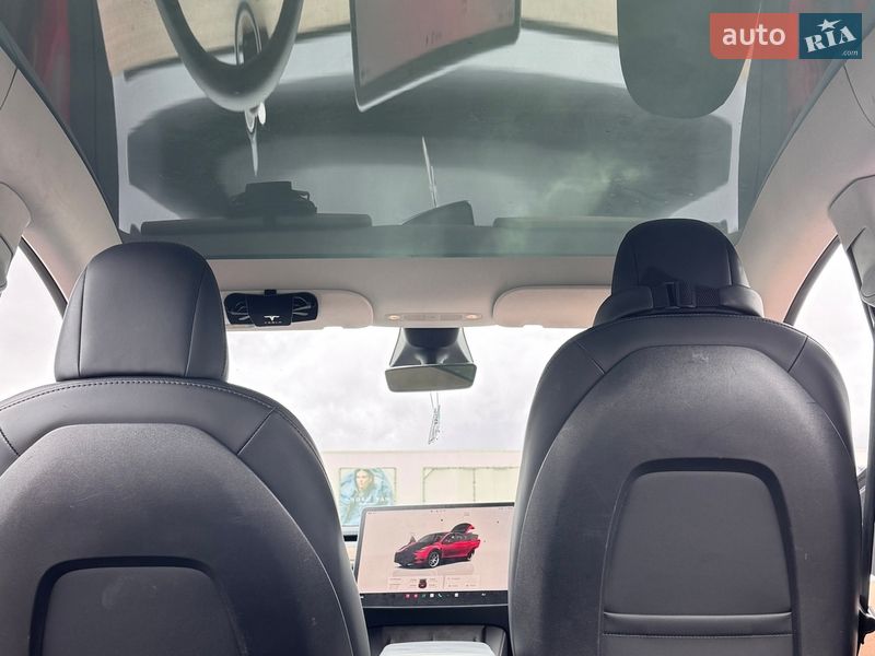 Внедорожник / Кроссовер Tesla Model Y 2022 в Киеве